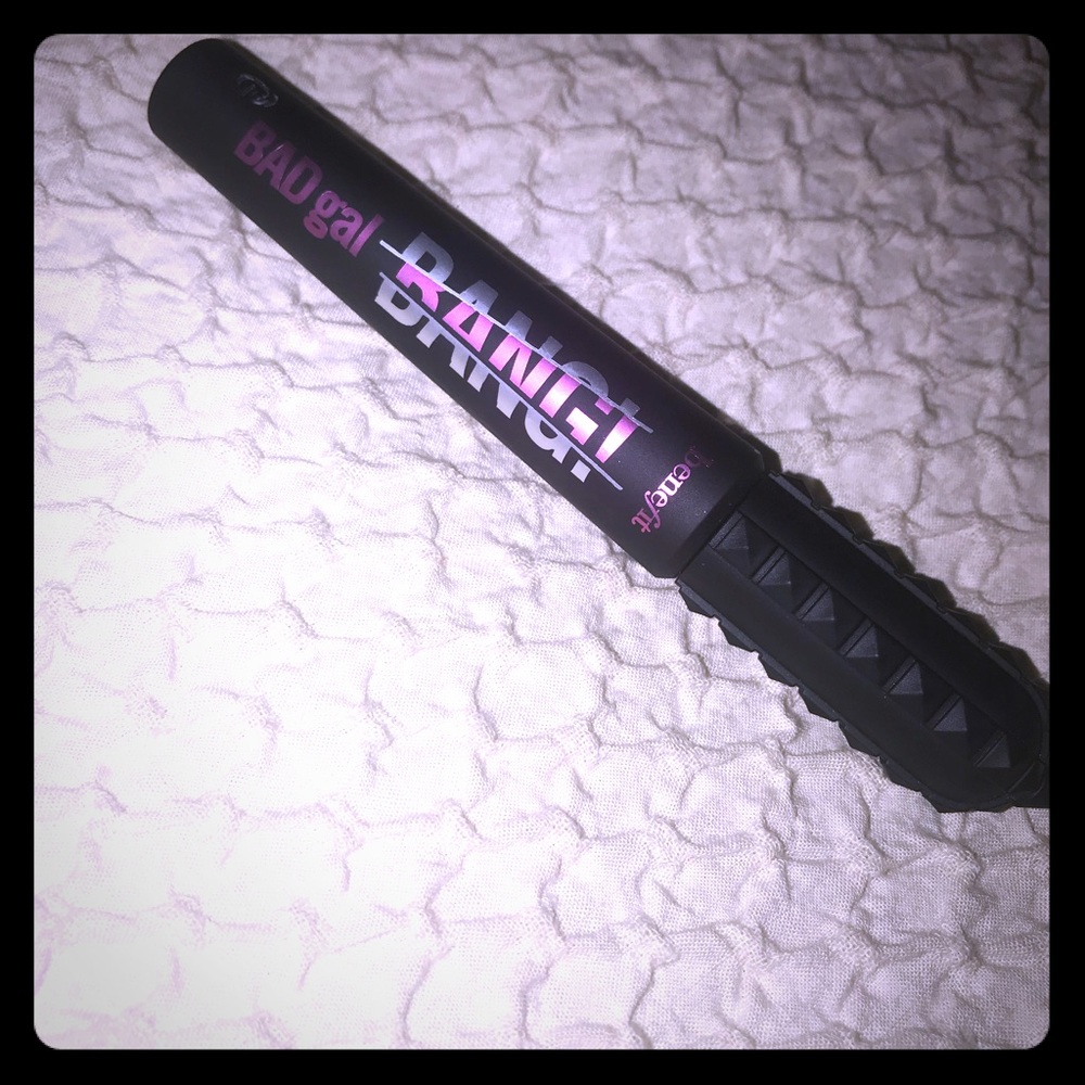 BENEFIT Bad Gal Bang